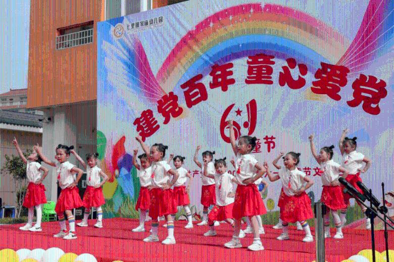博主：卡纳瓦罗同意首期只拿20万，反观某些功勋球员一刀刀往内捅
